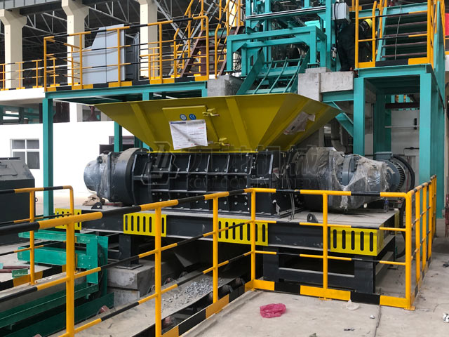 豫光金铅铝板撕碎机